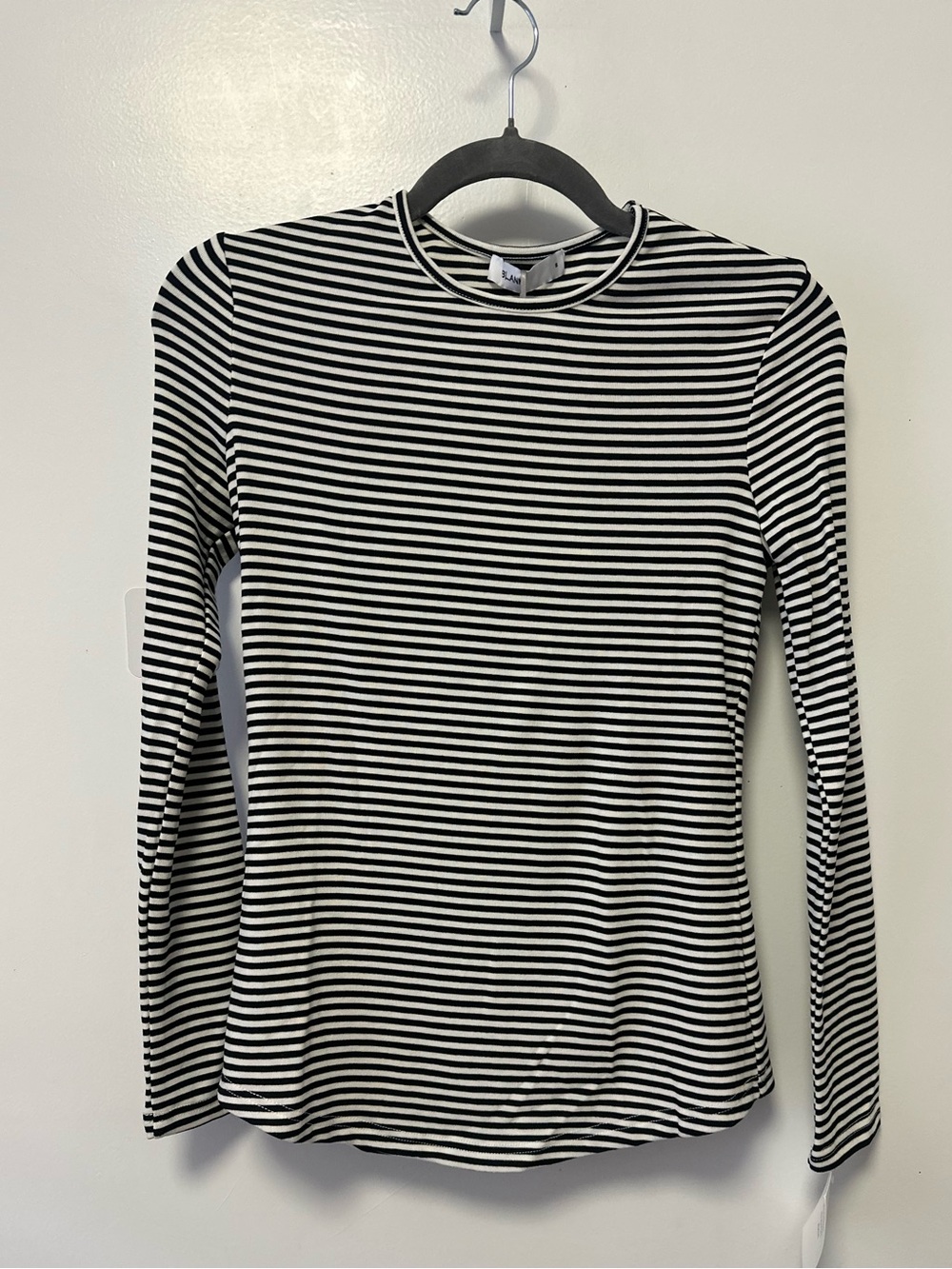 Dress blank Black & White Striped Long Sleeve Top